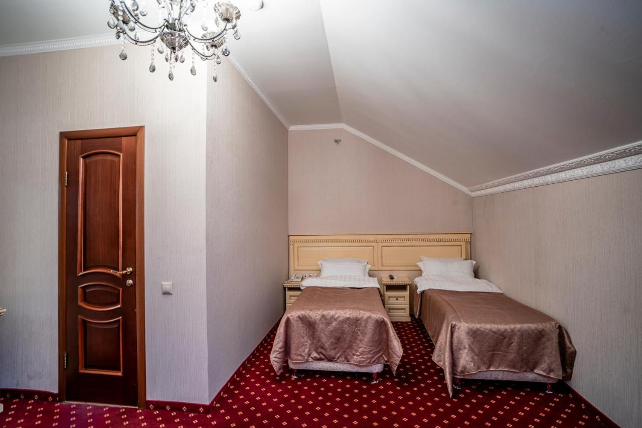 Valencia Hotel Krasnodar Ngoại thất bức ảnh