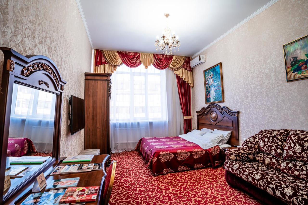 Valencia Hotel Krasnodar Ngoại thất bức ảnh