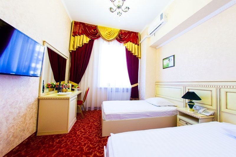 Valencia Hotel Krasnodar Ngoại thất bức ảnh