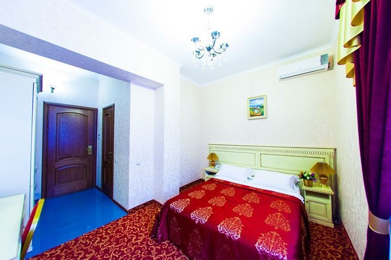 Valencia Hotel Krasnodar Ngoại thất bức ảnh