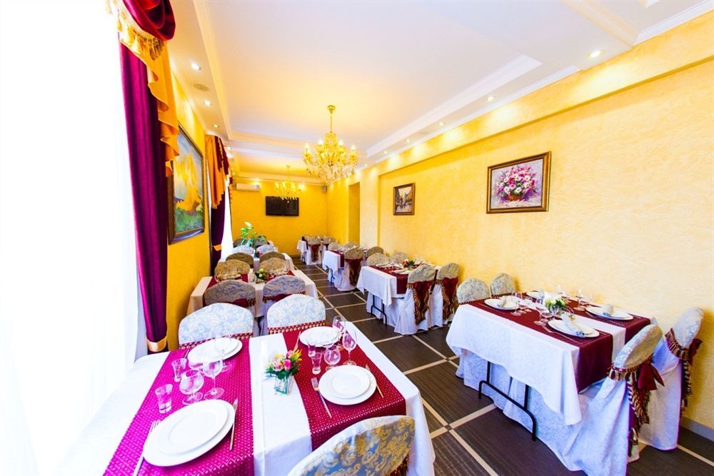 Valencia Hotel Krasnodar Ngoại thất bức ảnh